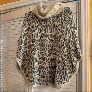 Chico's Cream and Gray Leopard Print Poncho